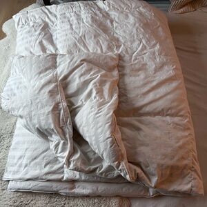 Hotel Grand 500TC white goose down comforter king size